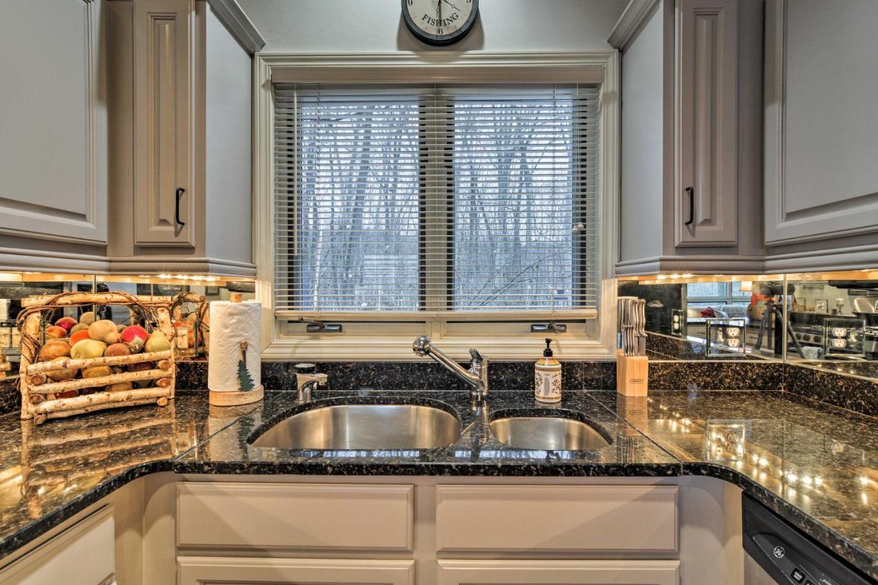 Resort-Style Harbor Springs Home With 2 Decks! Esterno foto